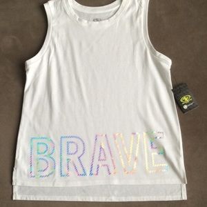 😍💪 NWT Active Athleisure sleeveless tee so cute